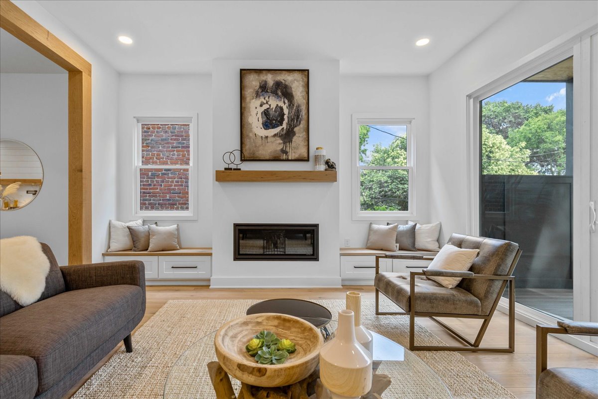 3131 W Franklin Street — Museum District Diva11
